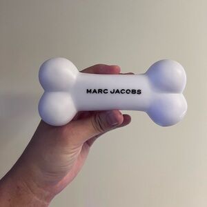 NEW Marc Jacobs Bark Jacobs White Bone Dog Squeaky Toy